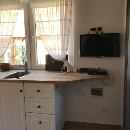 Vorosmarty House ゲストハウス カポルチ